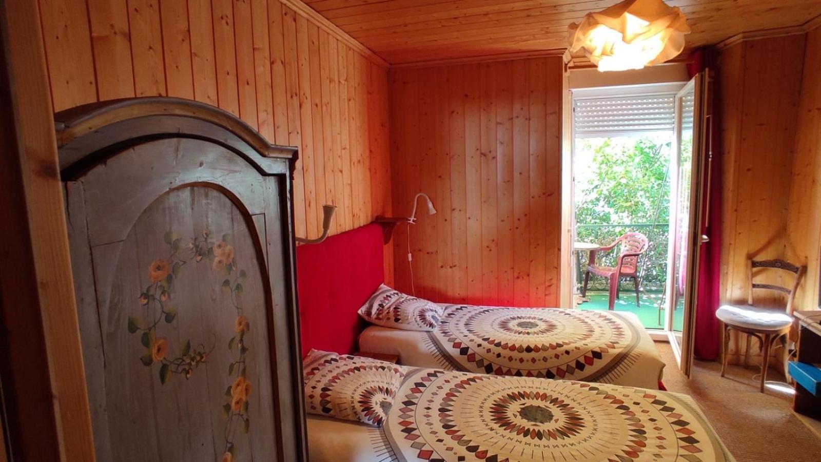 Chez Lizon Hostel Barcelonnette Ngoại thất bức ảnh